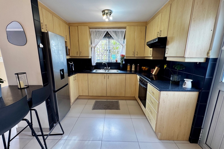 3 Bedroom Property for Sale in Durmonte Western Cape